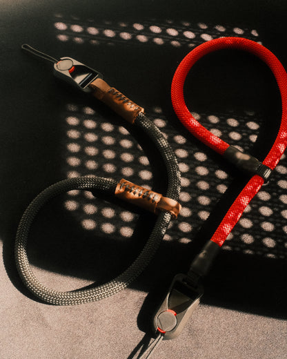 Kurzes Quick Release Kameraseil, Handschlaufe - Vintage Camera Strap strapnstyles