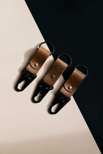 Bundle - 3x Schlüsselanhänger aus Leder mit taktischem Karabiner - strapnstyles