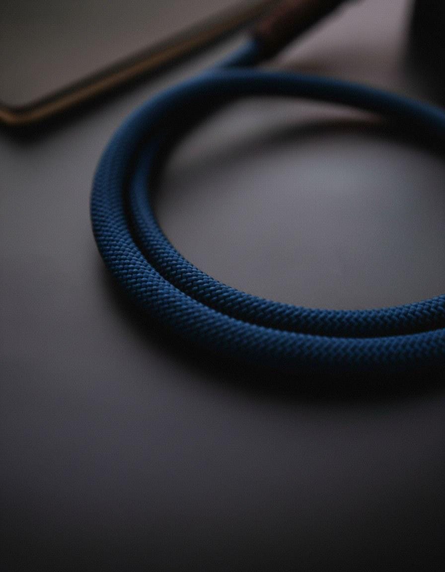Kameragurt aus Seil und Leder in Navy Blau strapnstyles