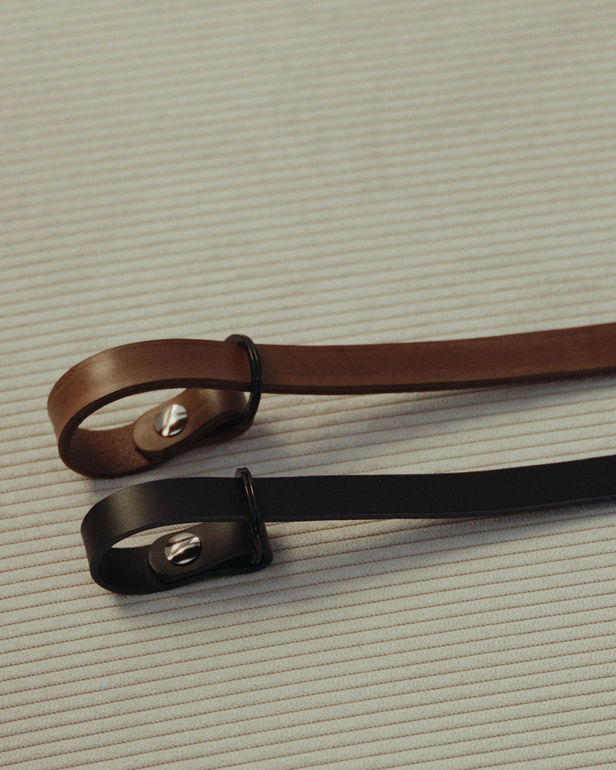 Leder Handschlaufe Quick Release Pro in Braun strapnstyles