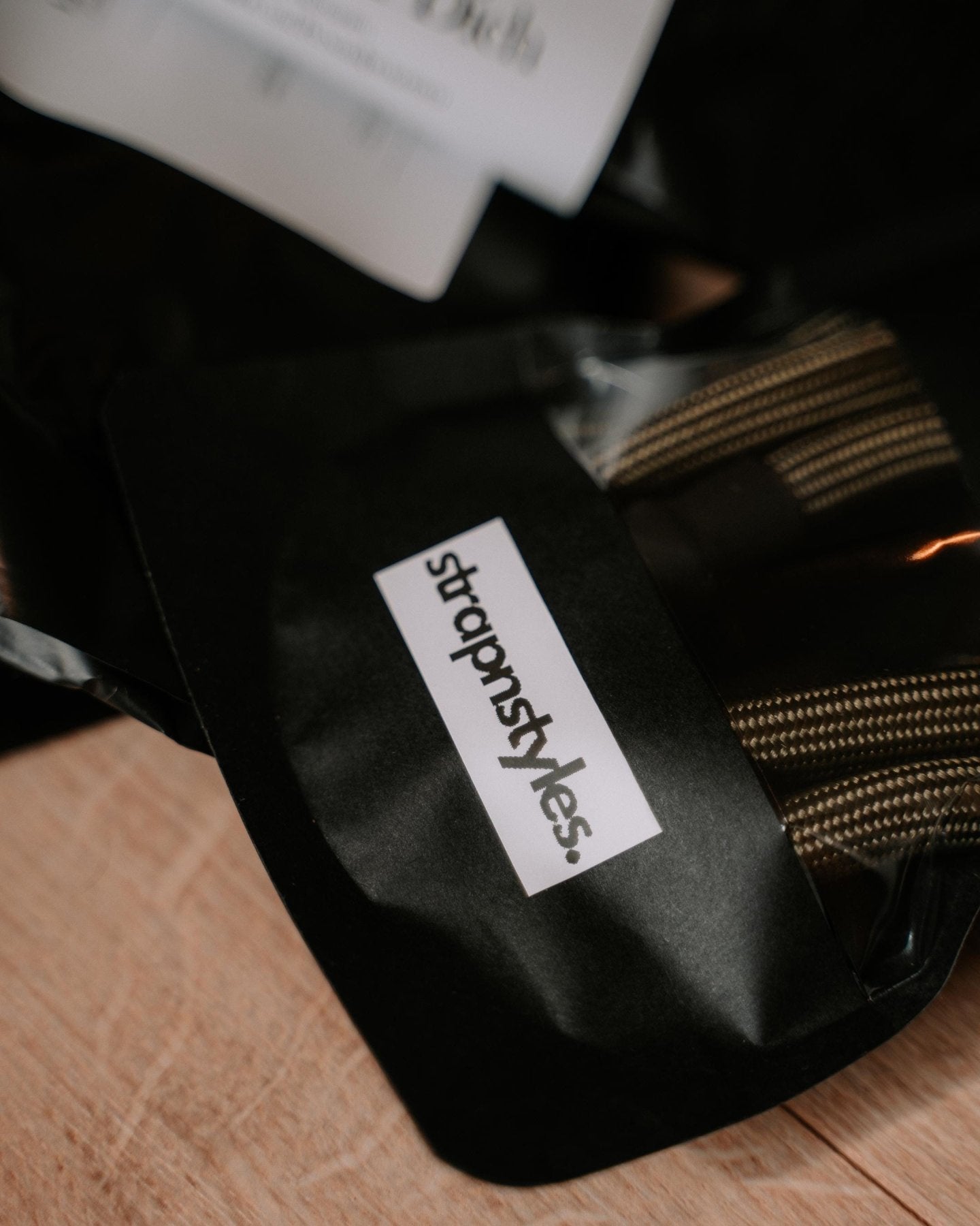 Kameraseil, Basic Kameragurt in Schwarz und weiteren Farben für Analoge und DSLR Kamera - Vintage Camera Strap - strapnstyles