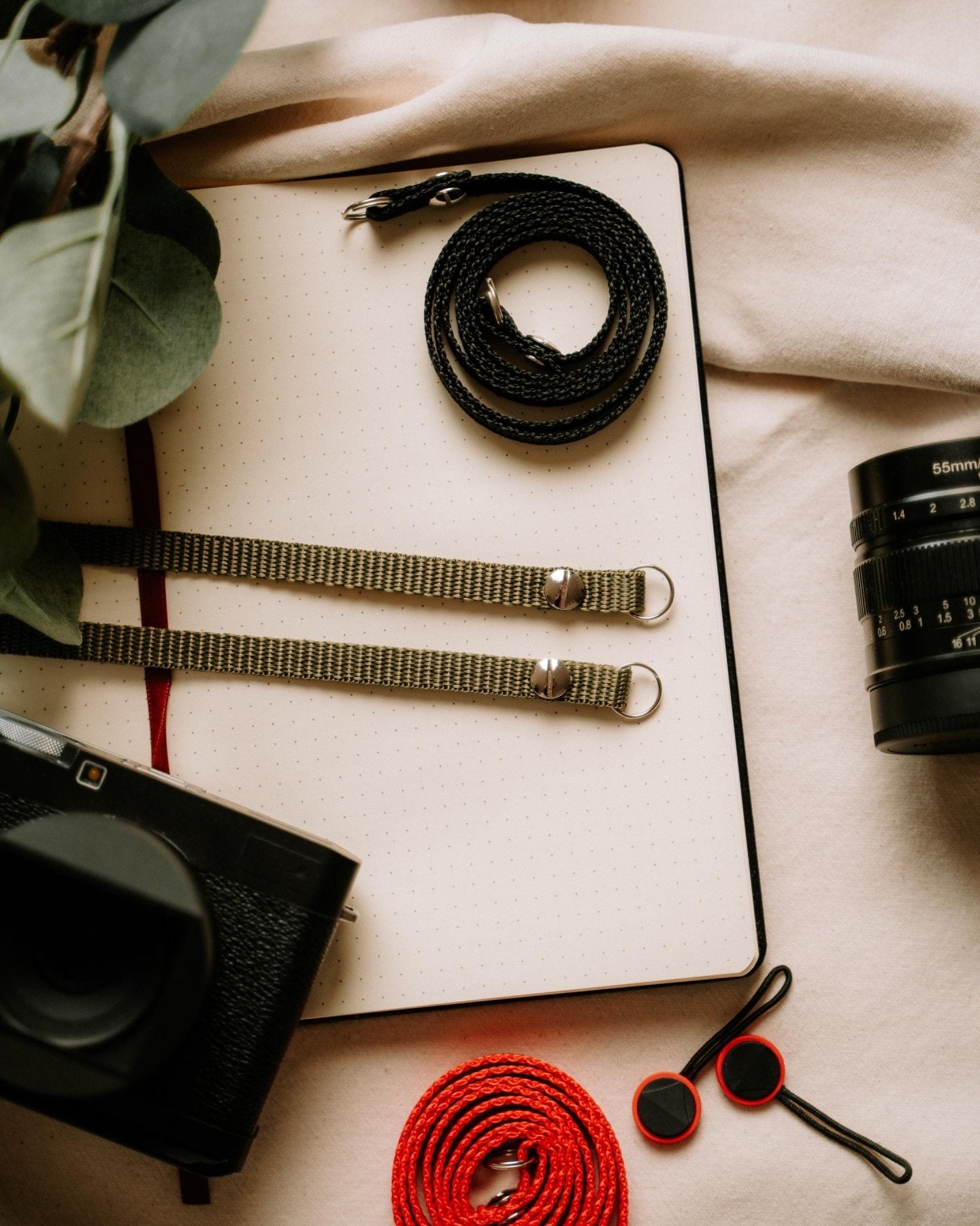 Kameraseil, Basic Kameragurt in Schwarz und weiteren Farben für Analoge und DSLR Kamera - Vintage Camera Strap - strapnstyles