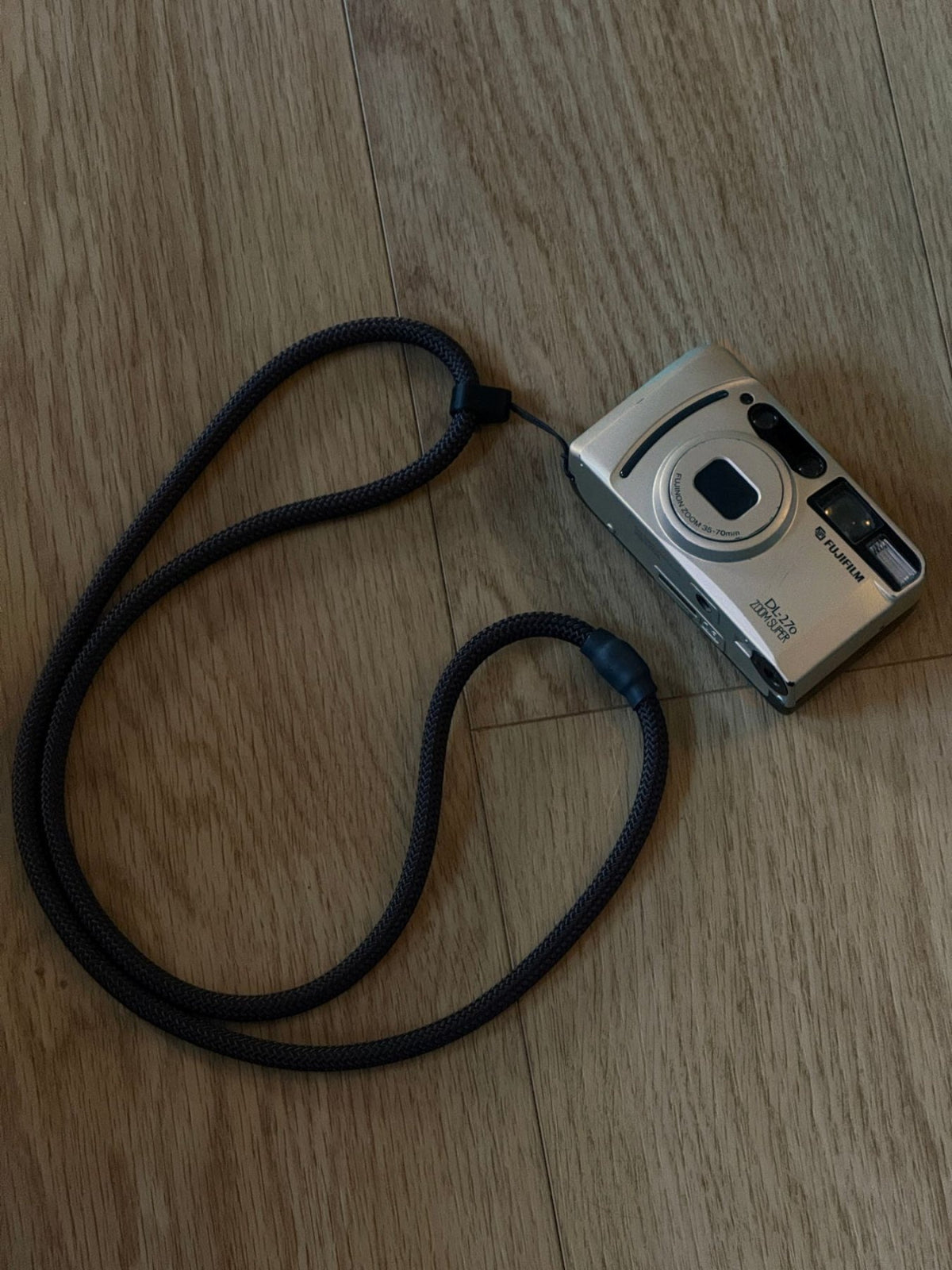 Kameraseil für Kompaktkameras | strapnstyles, Kameragurt für kleine Ösen, passend für Ricoh GR, Contax T2, T3 - strapnstyles