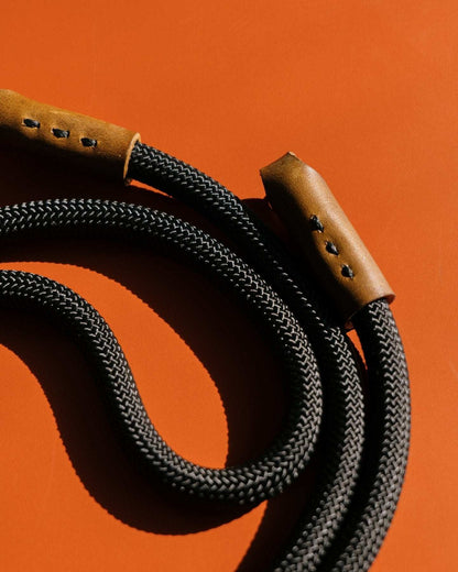 Kameraseil, Kameragurt in Schwarz für Analoge und DSLR Kamera - Leder Camera Strap - strapnstyles