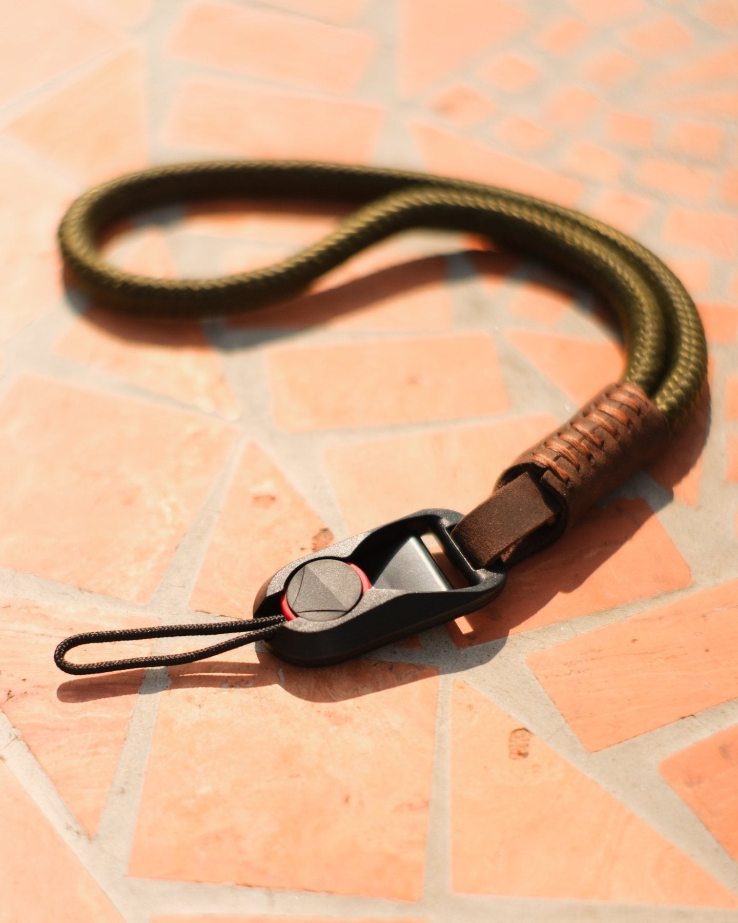 Kletterseil Kamera Handschlaufe mit Quick Release – Robuste Seilschlaufe für Outdoor Fotografie, Rope Wrist Strap in Grün & weiteren Farben - strapnstyles
