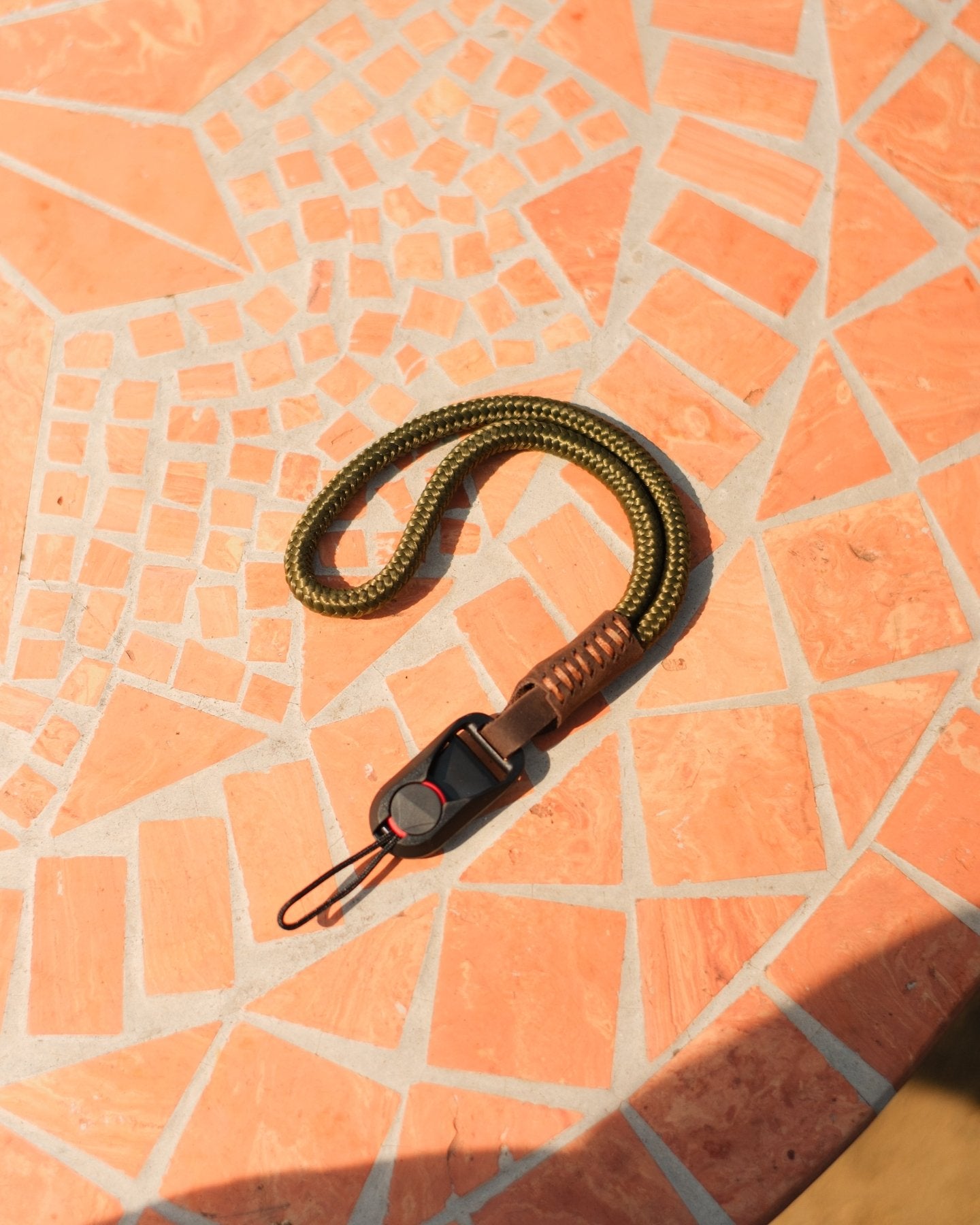 Kletterseil Kamera Handschlaufe mit Quick Release – Robuste Seilschlaufe für Outdoor Fotografie, Rope Wrist Strap in Grün & weiteren Farben - strapnstyles