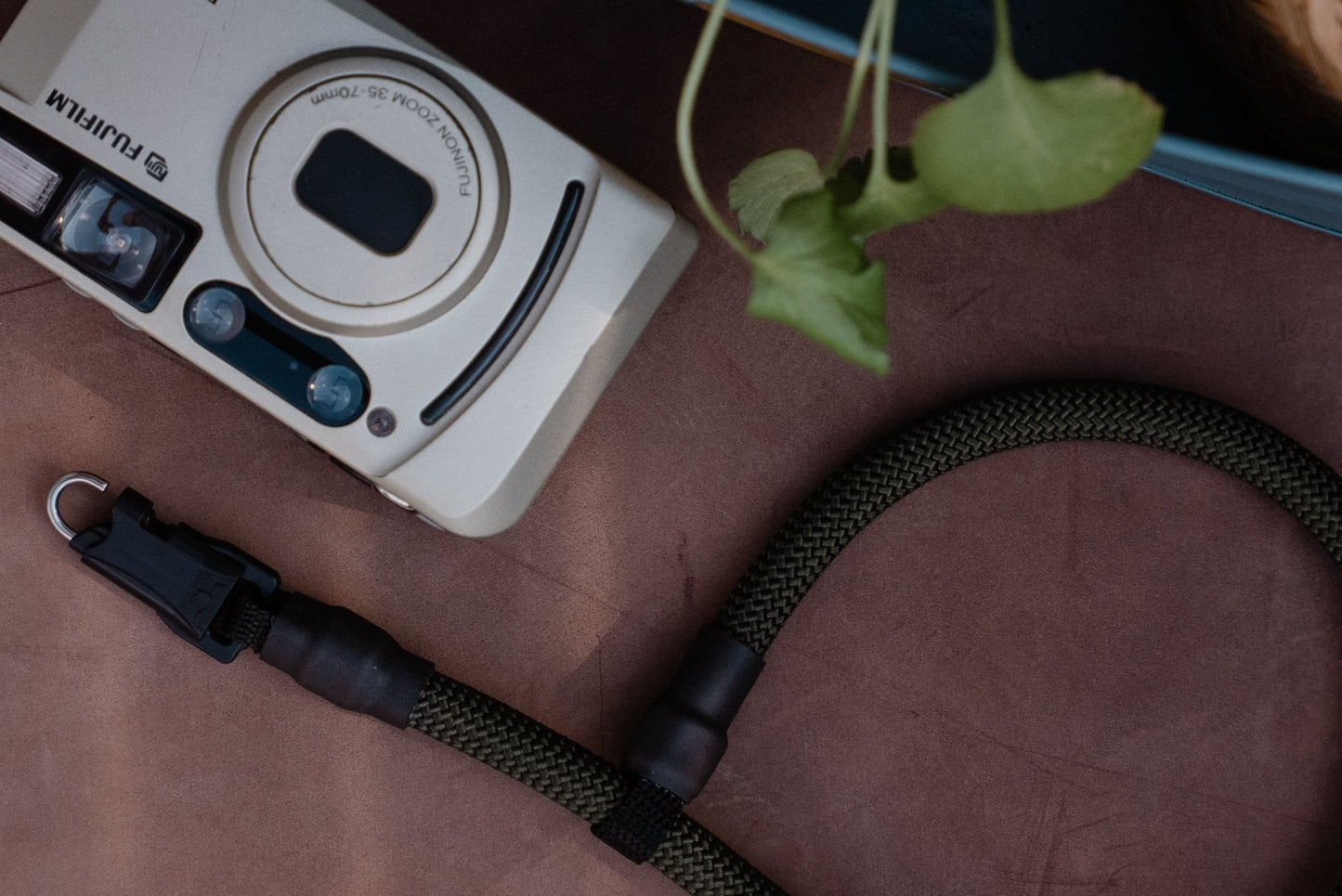 Kurzes Kameraseil, Kameragurt mit Quick Release für Analoge und DSLR Kamera - strapnstyles