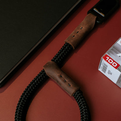 Kurzes Quick Release Kameraseil, Handschlaufe, Kameragurt in Schwarz und weiteren Farben für Analoge und DSLR Kamera - Vintage Camera Strap - strapnstyles
