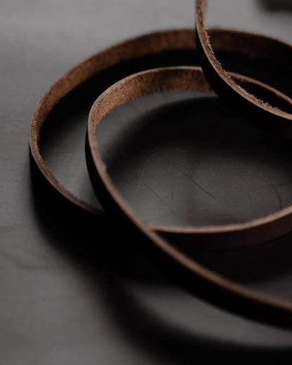 Leather Strap - Dünner Vintage Kameragurt aus hochwertigem Leder in Braun, Kameragurt für Analoge und DSLR Kamera - Camera Strap - strapnstyles
