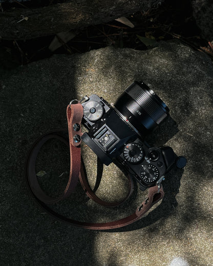 Strapnstyles Leder Kameragurt doppelt gesichert – handmade leather camera strap – Bild 6