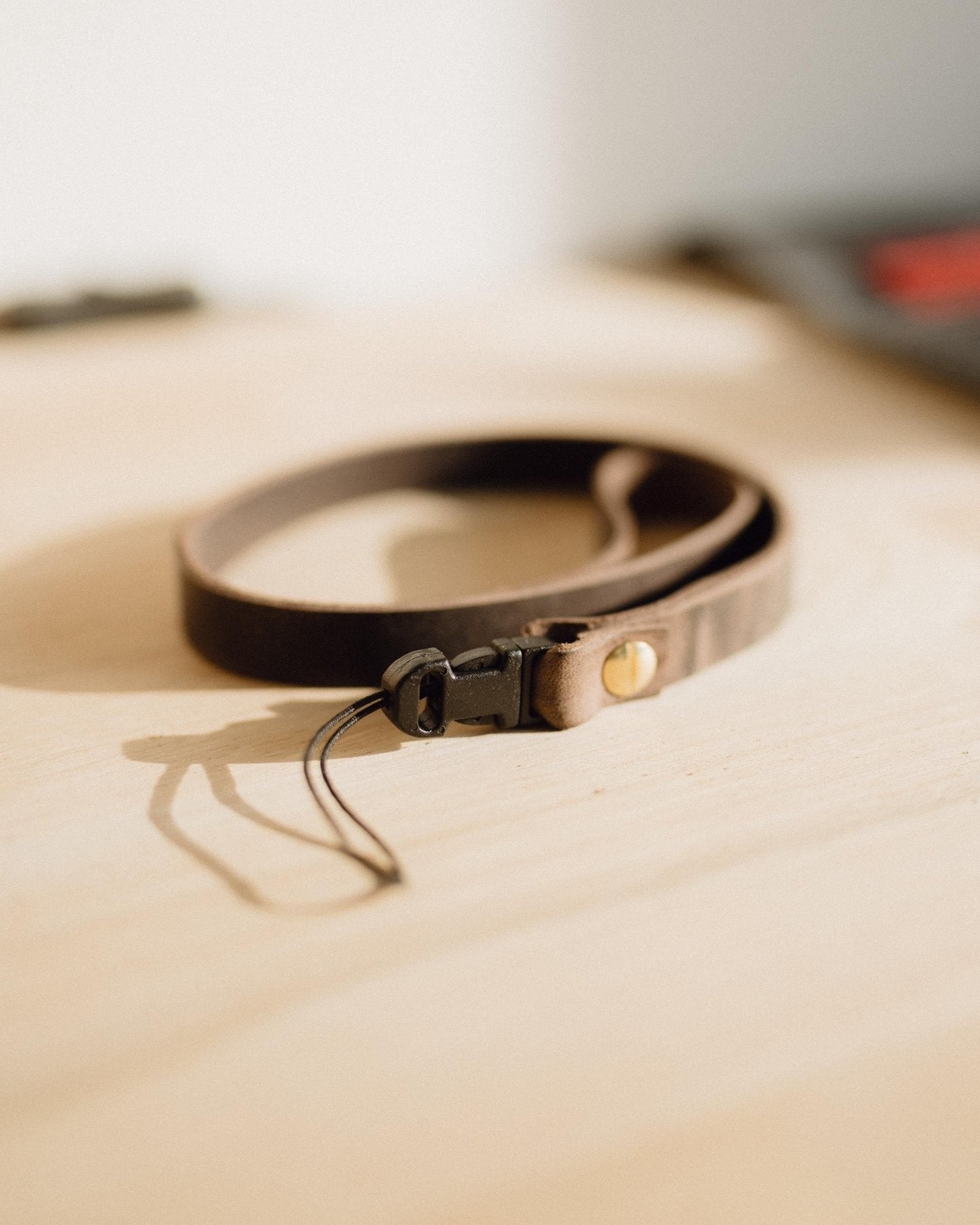 Leder Kameragurt mit Stahlclip-Verschluss – echtes Leder Strapnstyles