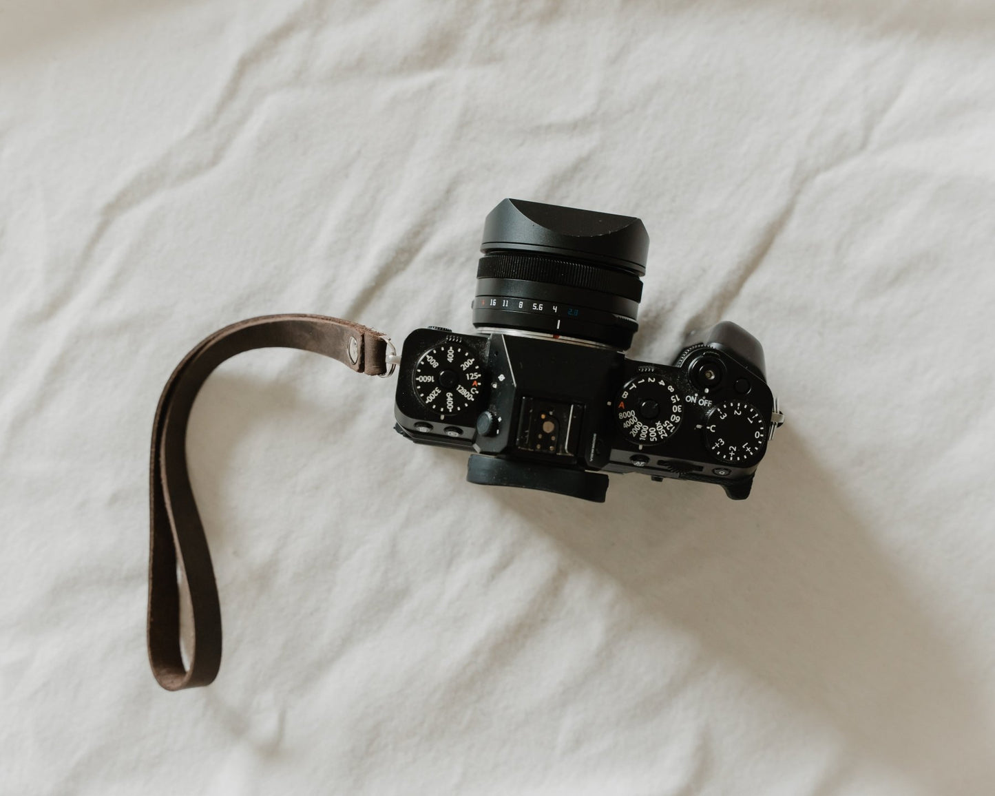 Premium Leder Handschlaufe mit Polsterung – Strapnstyles Kamera Zubehör