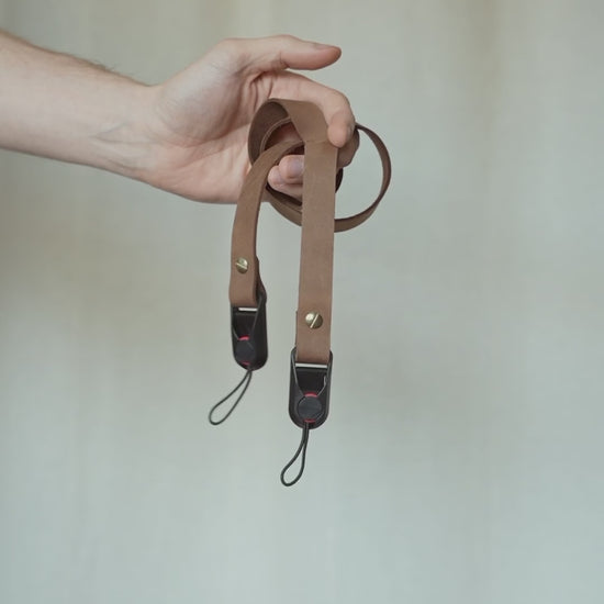 Ledergurt in Hellbraun mit Quick Release, Video