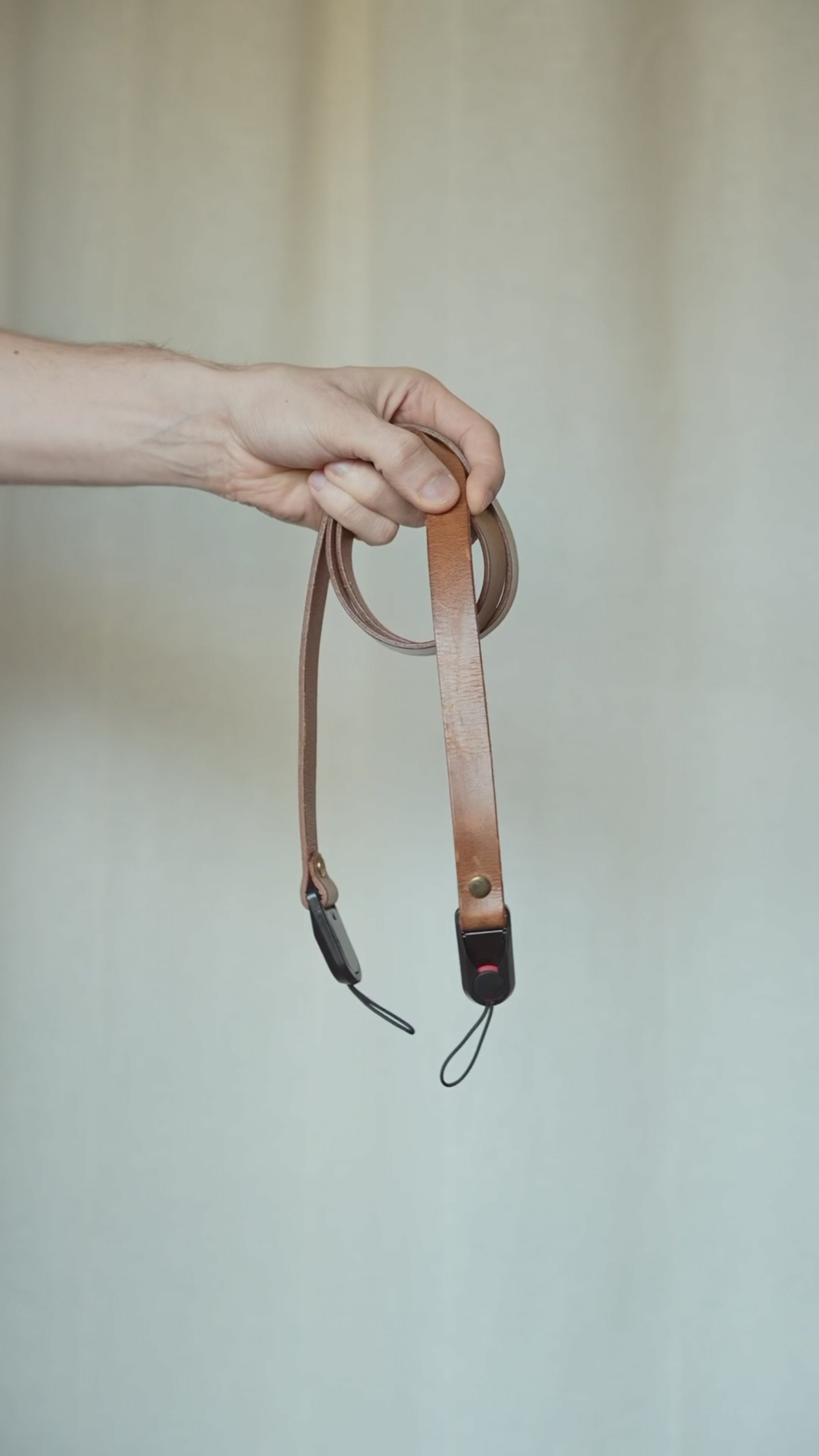 Ledergurt in Cognac mit Quick Release, Video