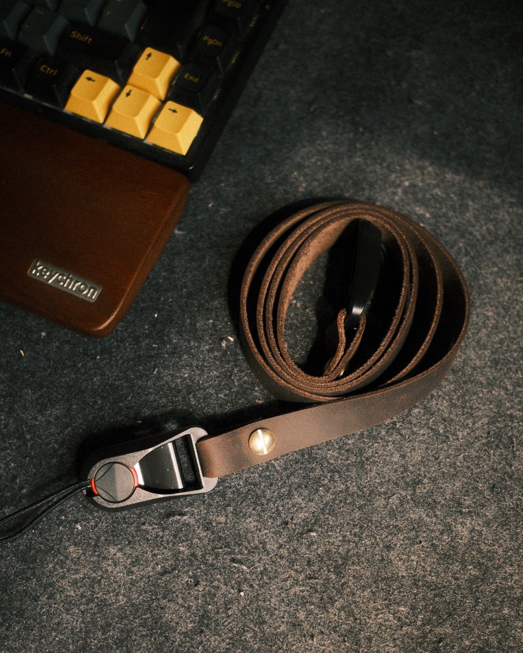 Quick Release Leather Strap - Dünner Vintage Kameragurt aus Leder - Camera Strap - strapnstyles