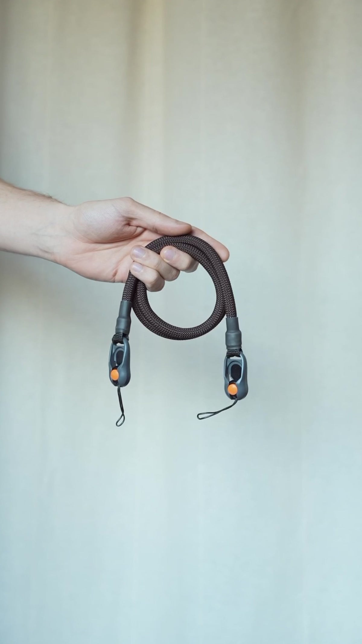 Kameraseil in Braun mit magnetischem Quick Release, Second Hand Einzelstück
